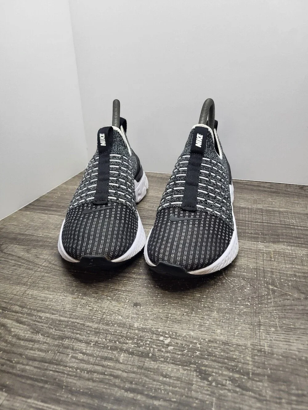 Nike React Phantom Run Flyknit 2 Women's Size 6 Running Shoes Black White Oreo